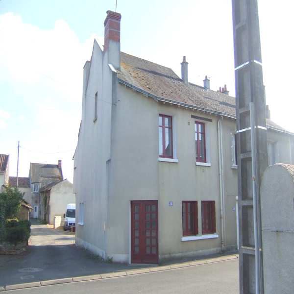 Offres de location Maison Doué-la-Fontaine 49700