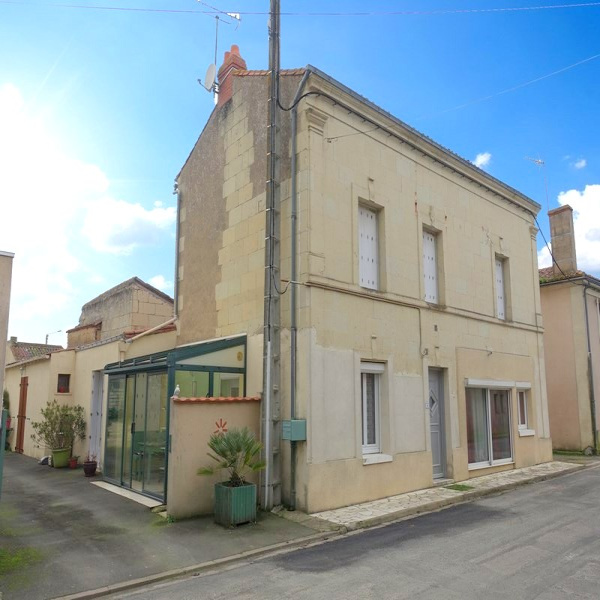 Offres de vente Maison Cersay 79290