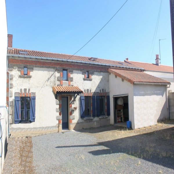 Offres de location Maison Trémont 49310
